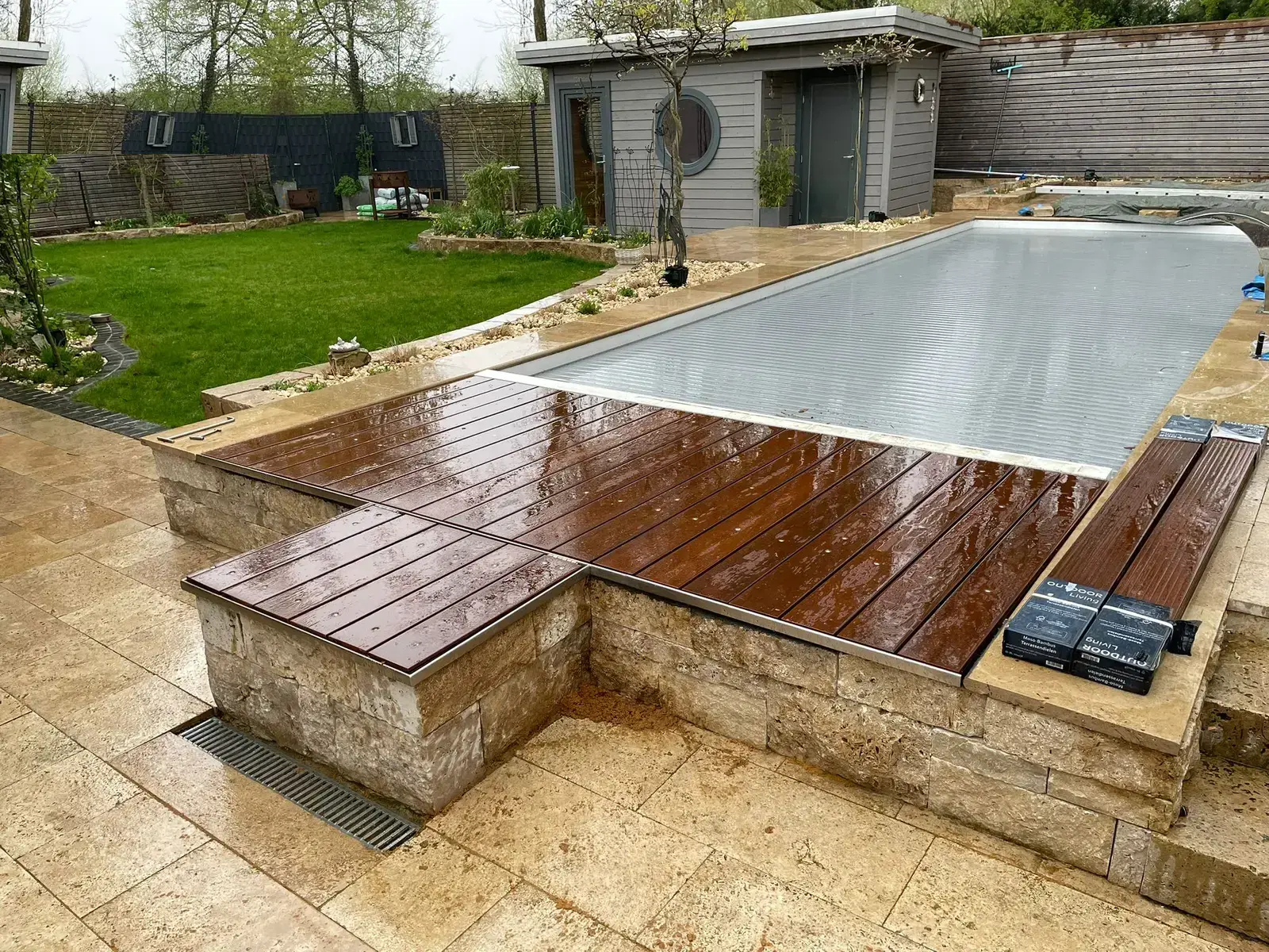 Pool- und Gartenanlage im Projekt Delmenhorst